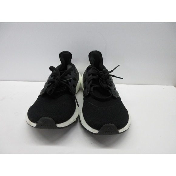Adidas Men's Ultraboost 22 Running Shoe, Black/Black/White, 6.5 (Like new)